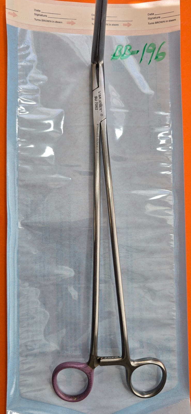 V. Mueller Surgical Best Right Angle Colon Clamp 11" REF: SU 7062