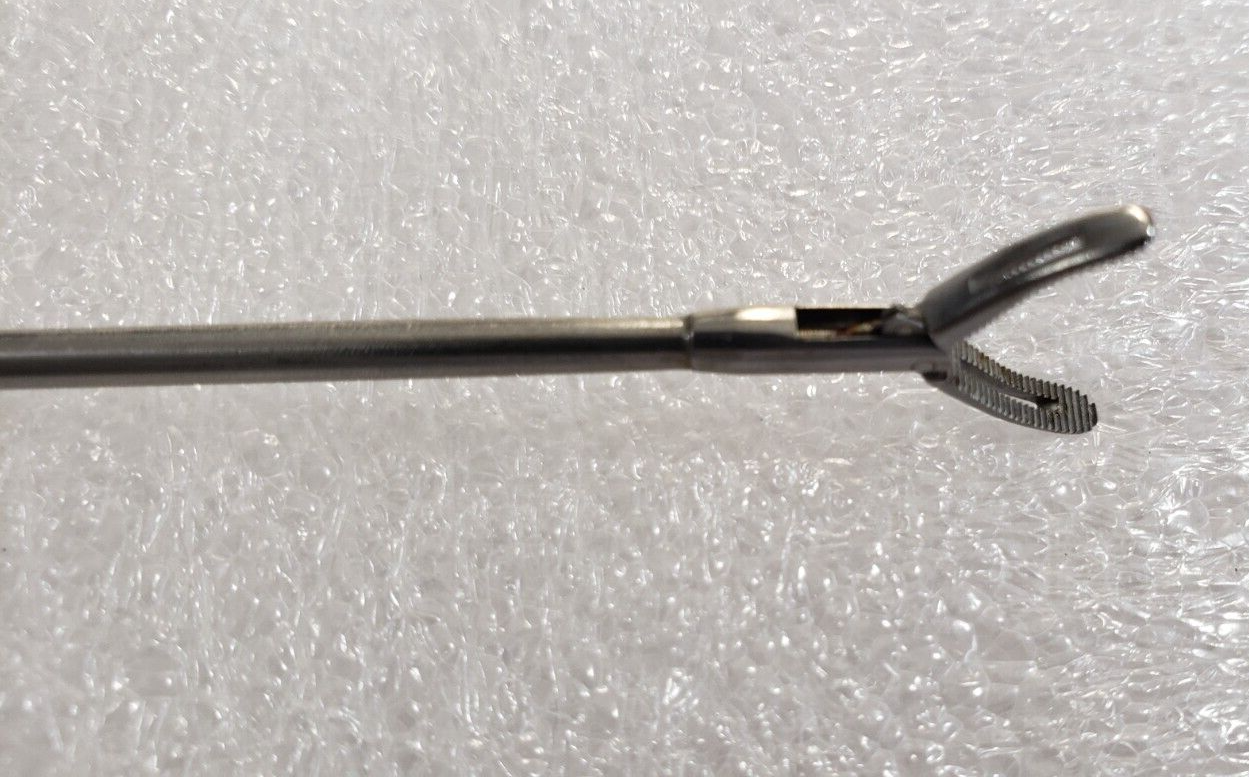 R.Wolf 8962.61 Laparoscopic Grasping Forceps Fenestrated JAW 3mm x 33cm