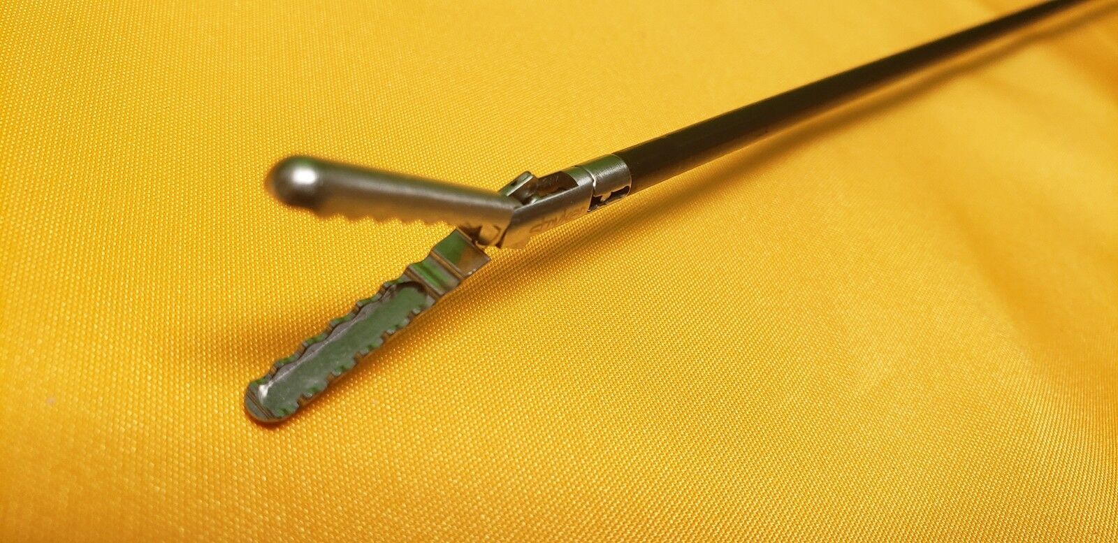 Stryker Laparoscopic 5mm x 45cm Monopolar Fundus Forceps REF: 250-080-595