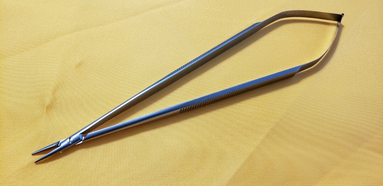 Aesculap FD45 Jacobson Micro Needle Holder 7.25" Smooth Jaw without Lock