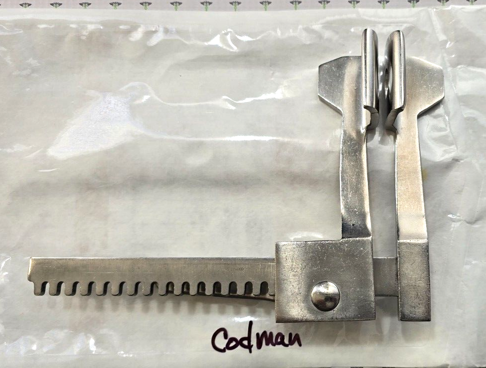 Codman Surgical Finochietto Rib Spreader Retractor Child Spread 5 3/8"