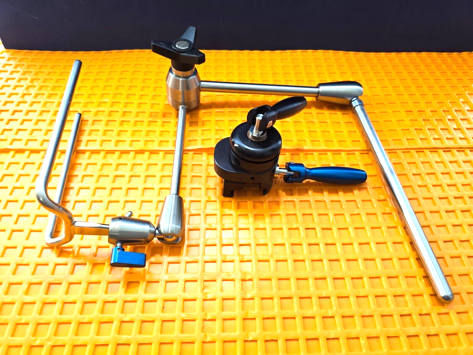 Allen Medical Surgical Table Mounted Retractor Arm with Automated Rail Clamp