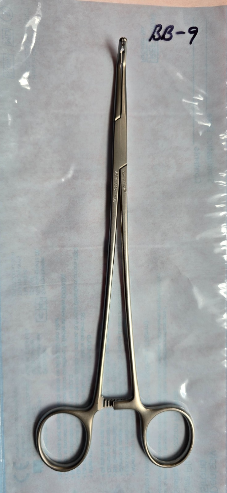 V. Mueller Surgical Taufic Forceps 9 " Angled Serrated Jaws REF: SU 10574