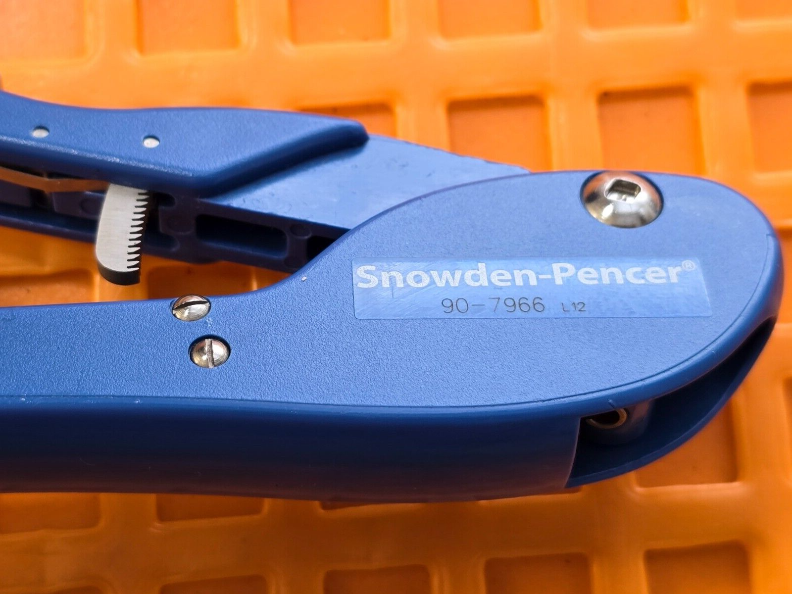 Snowden-Pencer 90-7966 Crocodile Grasping Forceps 5mmx45cm with Lock