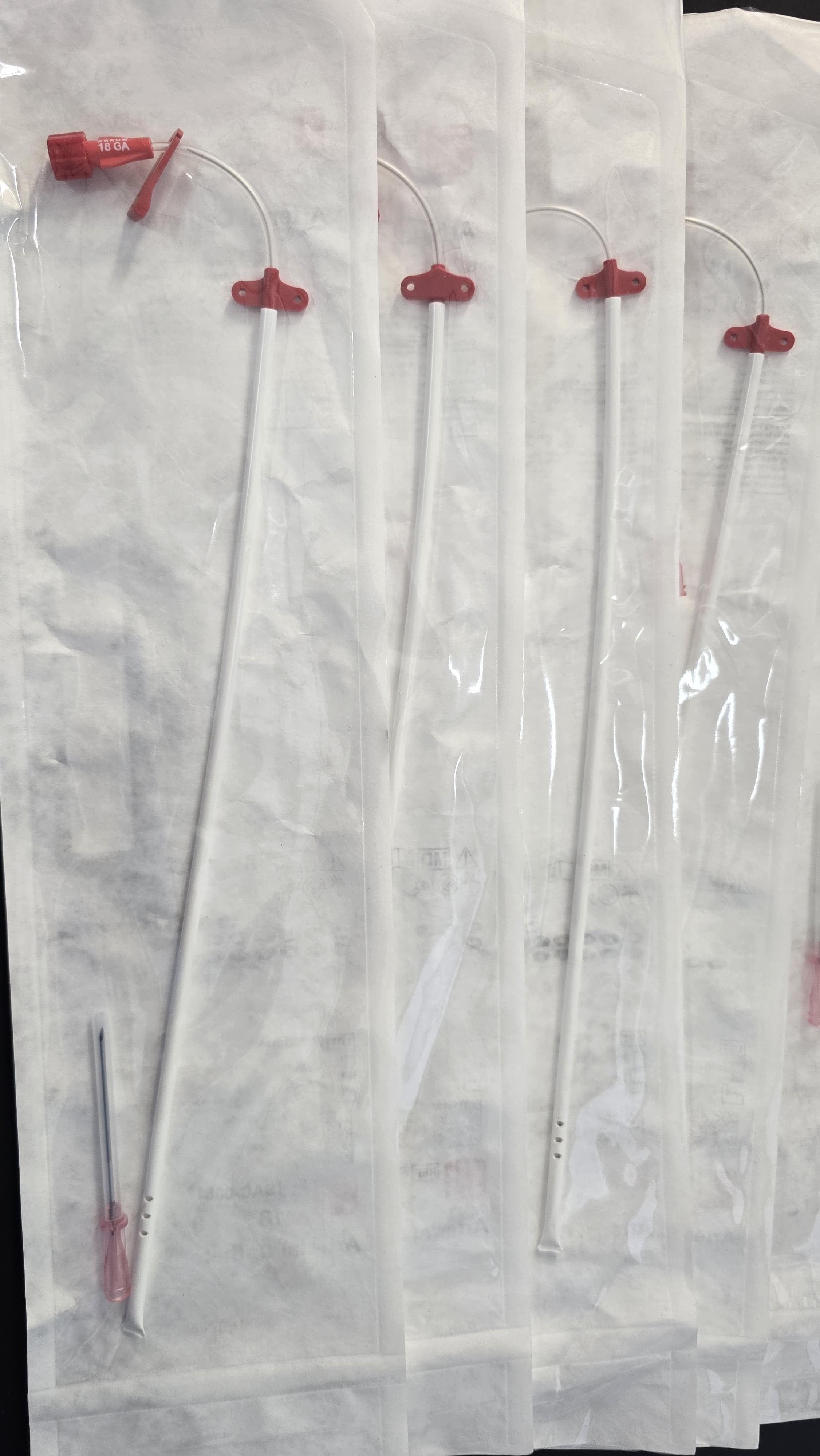 Teleflex Arterial Catheterization Set 18 Ga x 8 cm REF: SAC-00818-PBX Dated: 2030