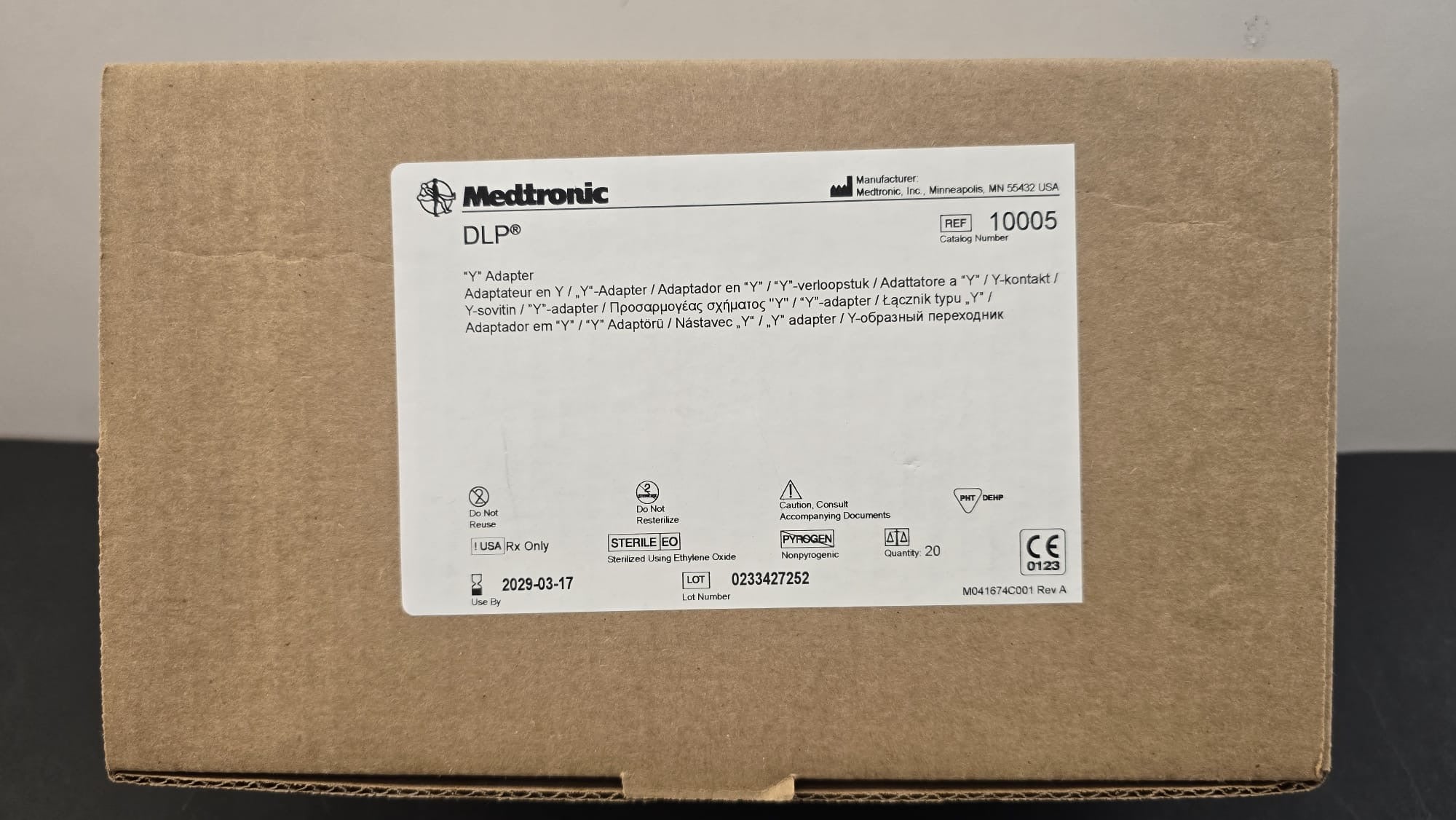 Medtronic DLP Y Adaptor REF: 10005 Dated: 2029