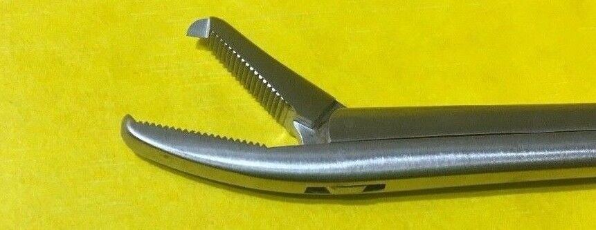 Storz Surgical Meniscus Forceps, Serrated Jaws, Teeth and Ratchet REF: 28157K