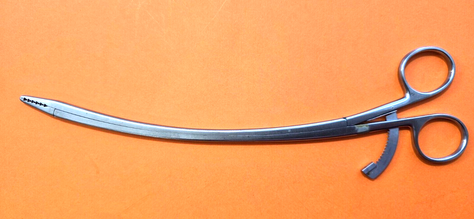 BOSS Surgical Tube Passing Forceps with Ratchet 9 3/4"