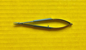 Storz Surgical Needle Holder, Titanium, Curved 9mm Medium Jaws REF: 3-203