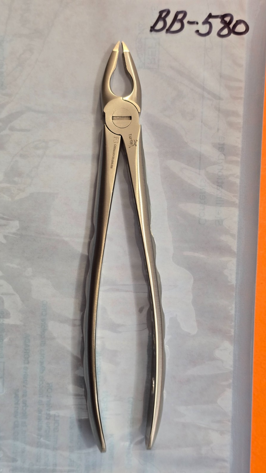 Turtle Lower Universal Dental Extracting Forceps F3