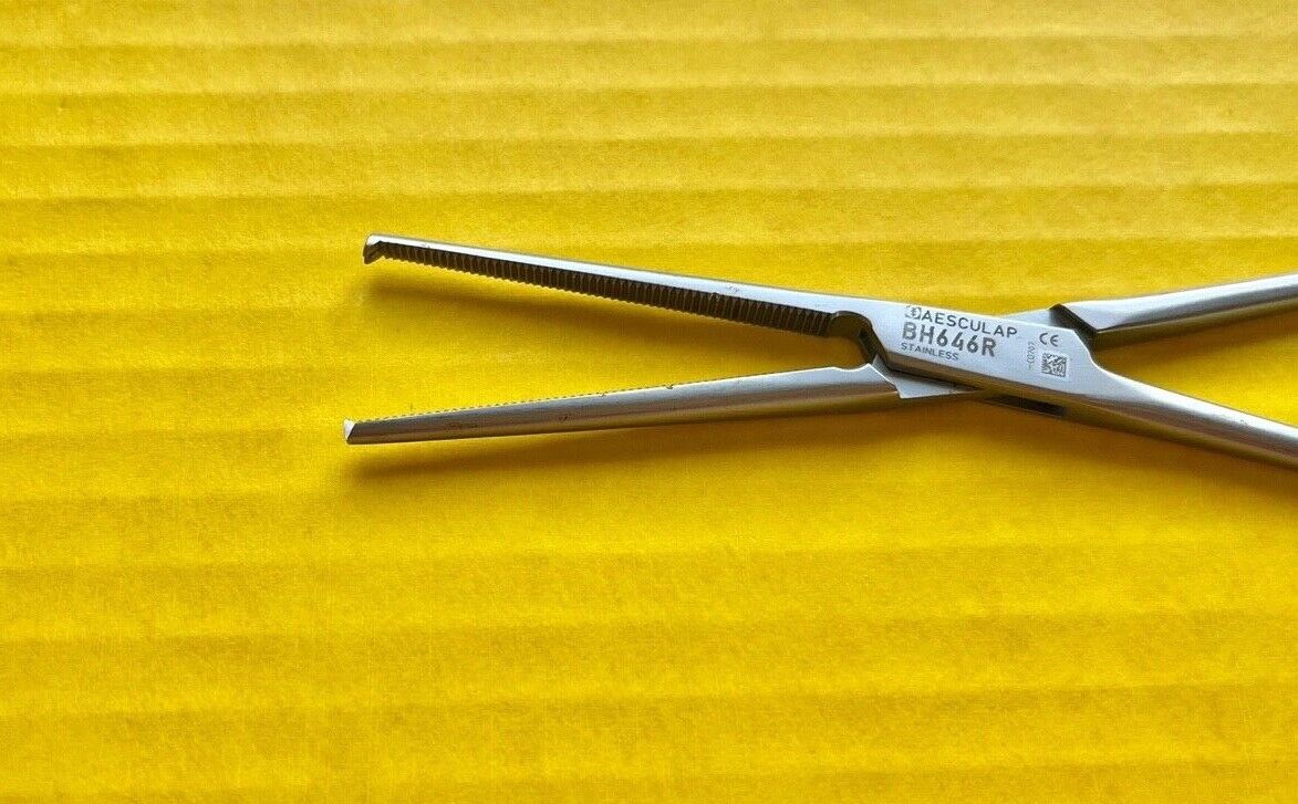 Aesculap Surgical Kocher-Ochsner Forceps, Straight 1 x 2 Teeth REF:BH646R