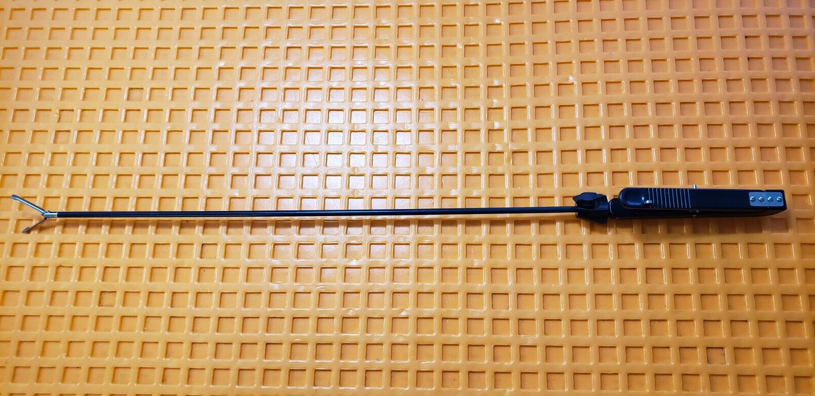 Snowden Pencer 90-7218 Laparoscopic Babcock Grasper 5mmx46cm Carbide Jaws