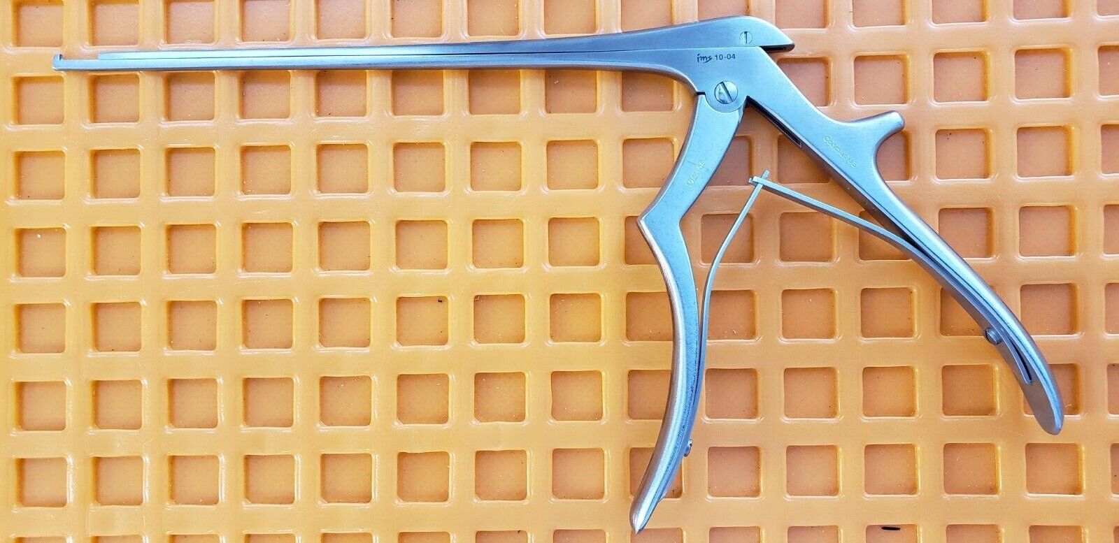 Codman 80-1341 Surgical Kerrison Rongeur 7" x 90 Degree 2mm UP Bite