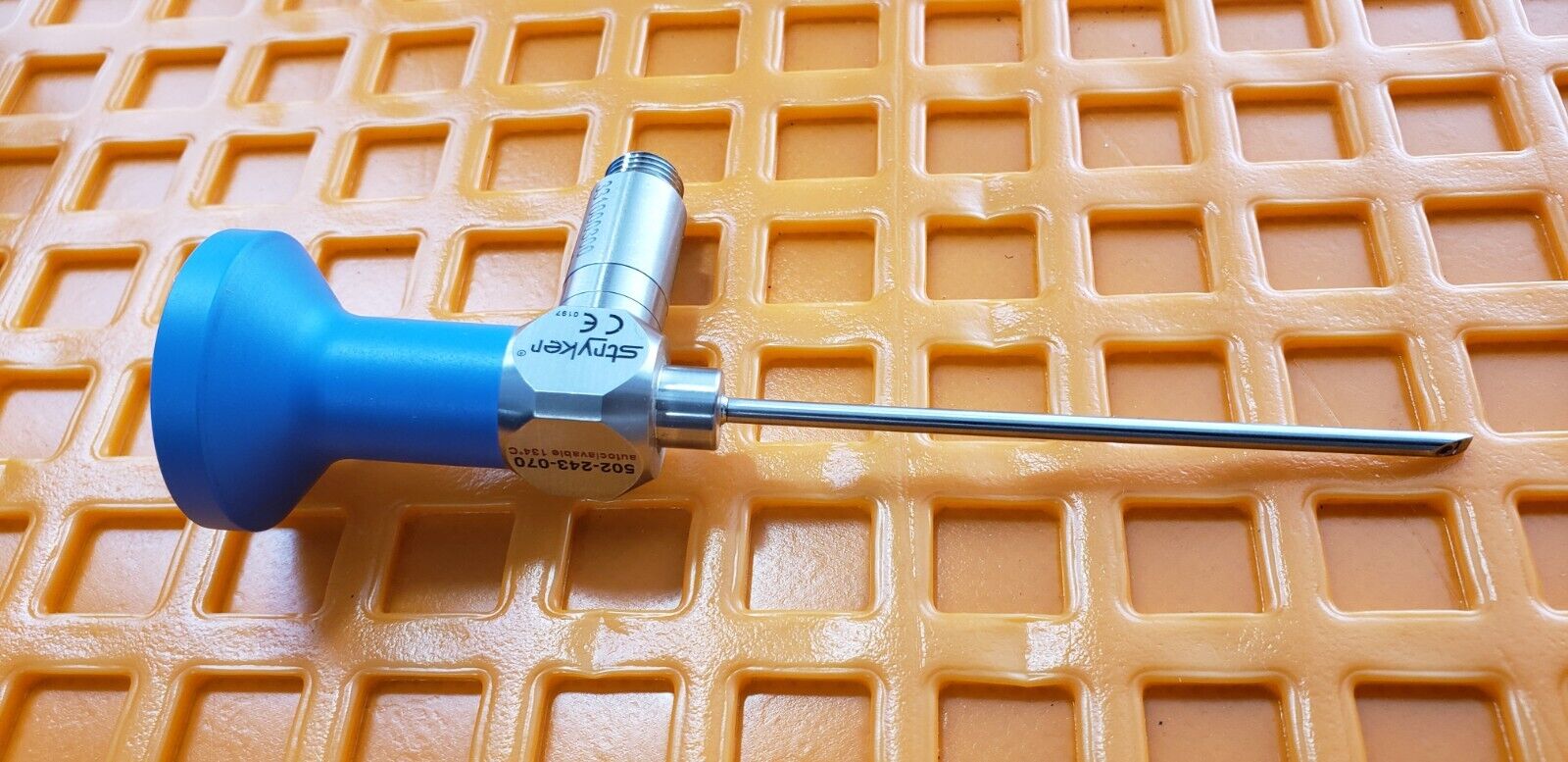 Stryker 502-243-070 Small Joint Arthroscope 2.7mm x 70° W-Tray Autoclave