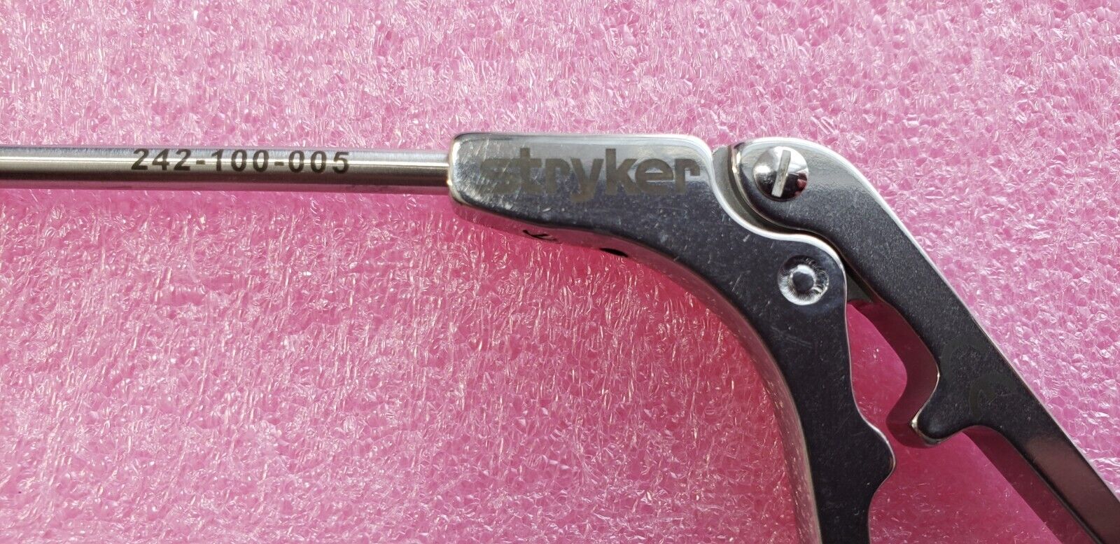 Stryker Conquest 242-100-005 Arthroscopic Punch 2.1mm Blunt Nose Down