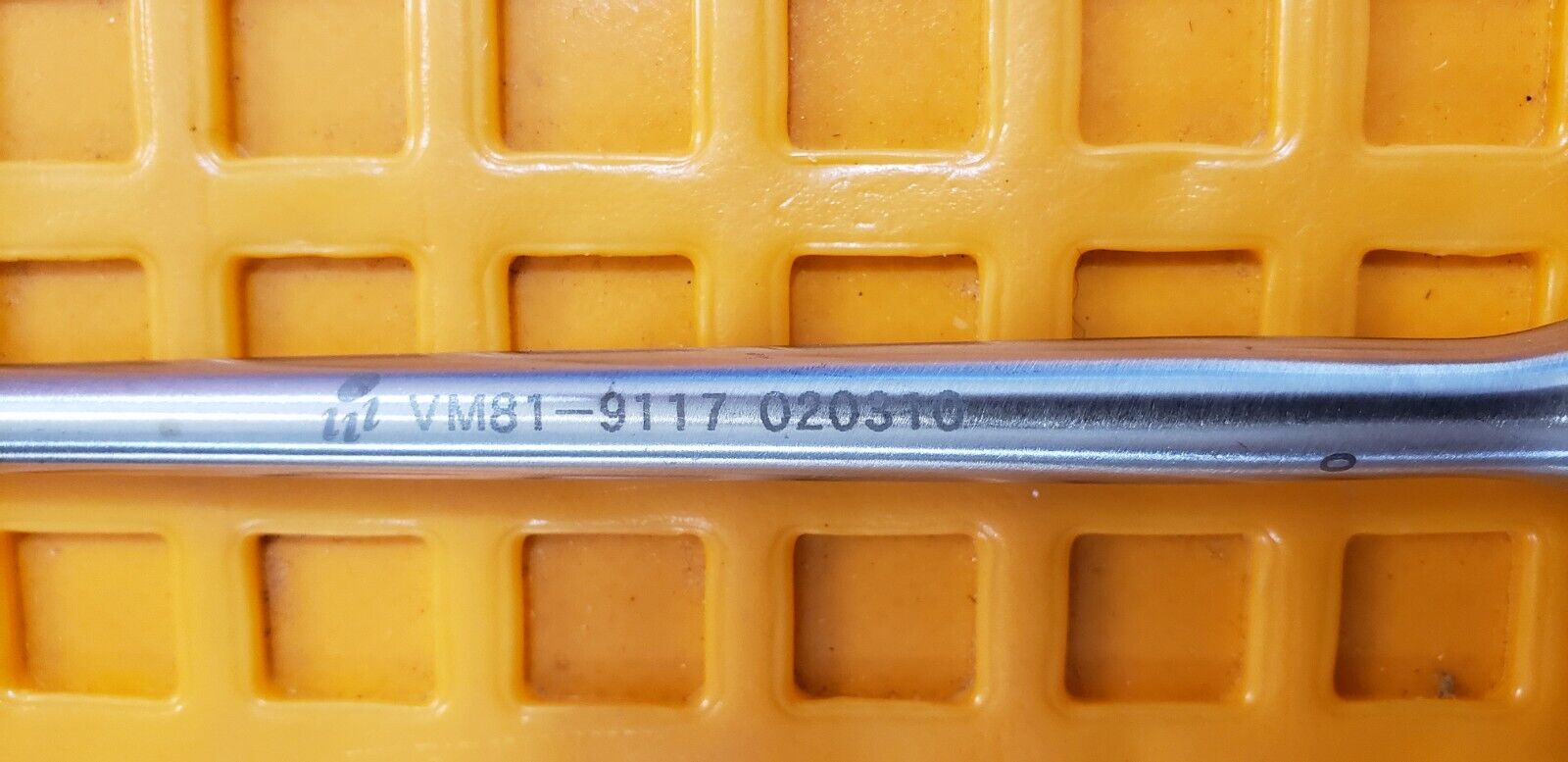V.Mueller VM81-91117 Surgical Orthopedic Wallie-Heinig Curette 15" Size #0