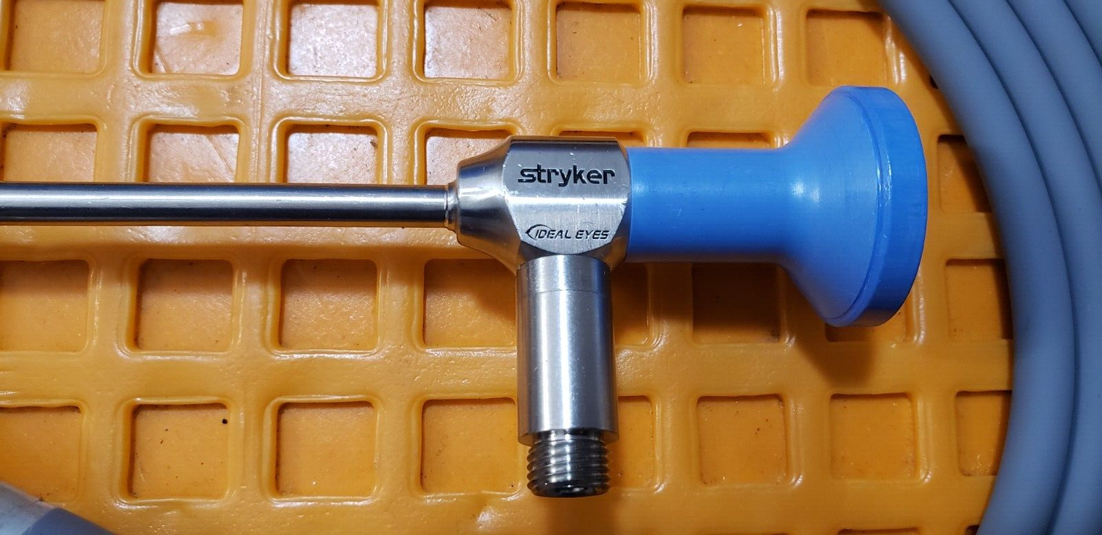 Stryker 0502-539-030 IDEAL EYES Laparoscope 5mmx30 Deg & Fiber Optic Cable