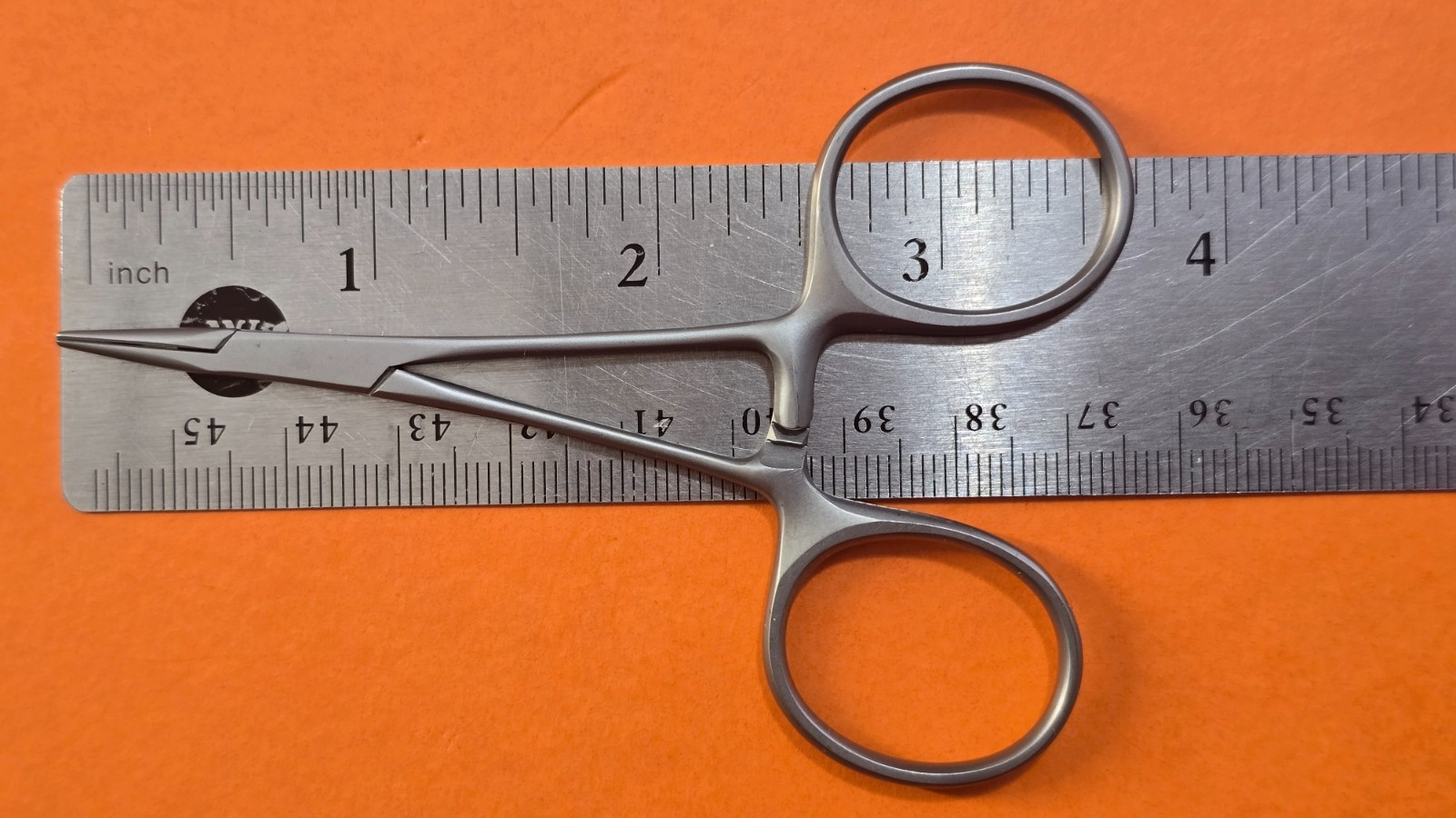 Aesculap BJ 002R Surgical  Needle Holder  3.5" plain jaws (BB-596)