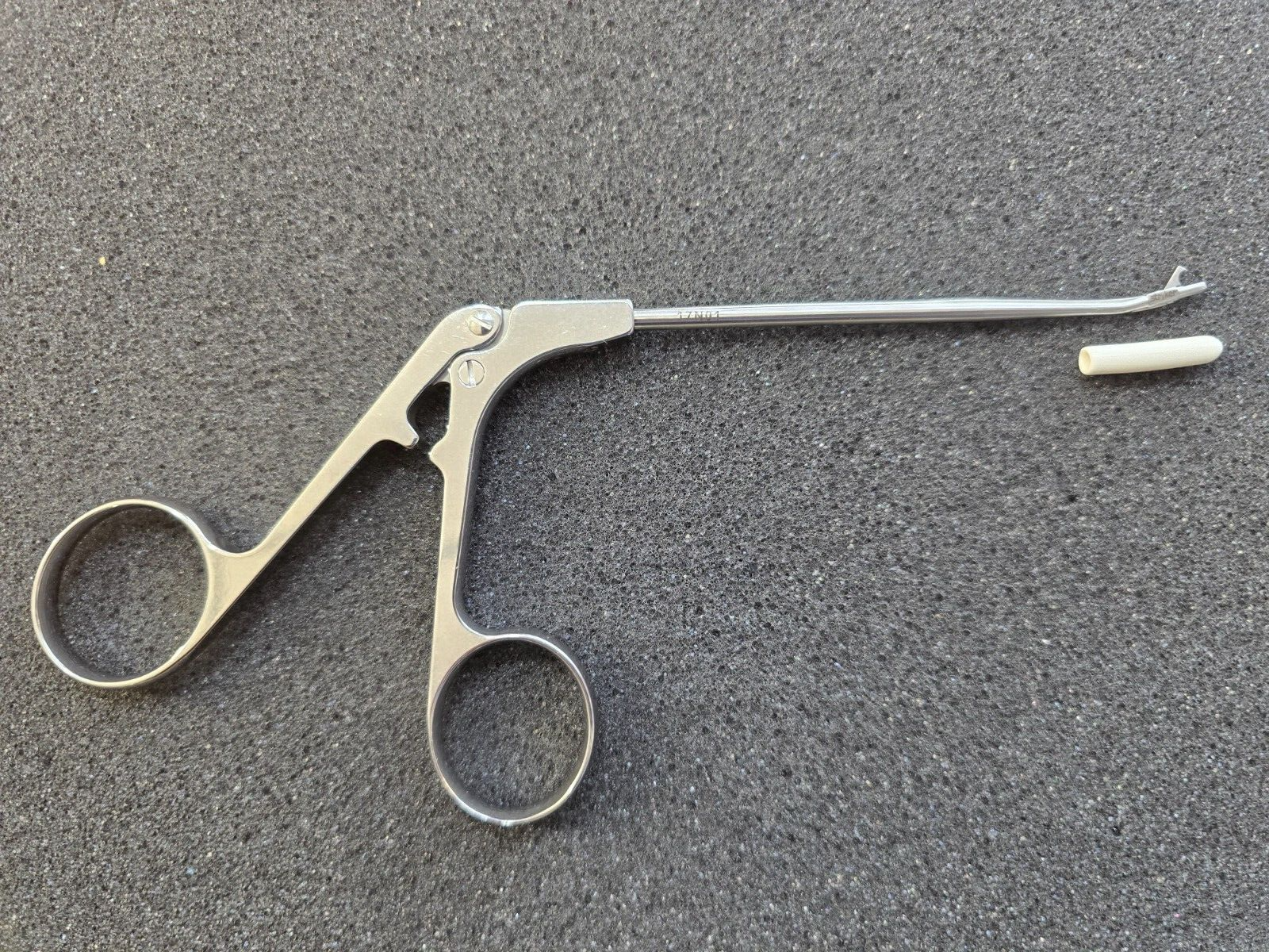 Stryker Conquest 242-100-006 Arthroscopic Punch 2.1mm Blunt Nose UP