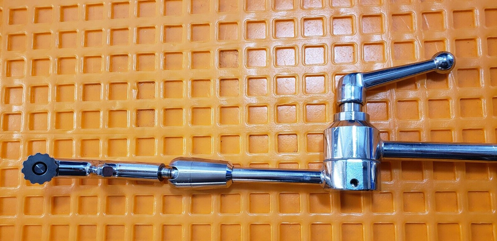 Medtronic 9561524 Table Mounted Retractor Arm with Automated Rail Clamp