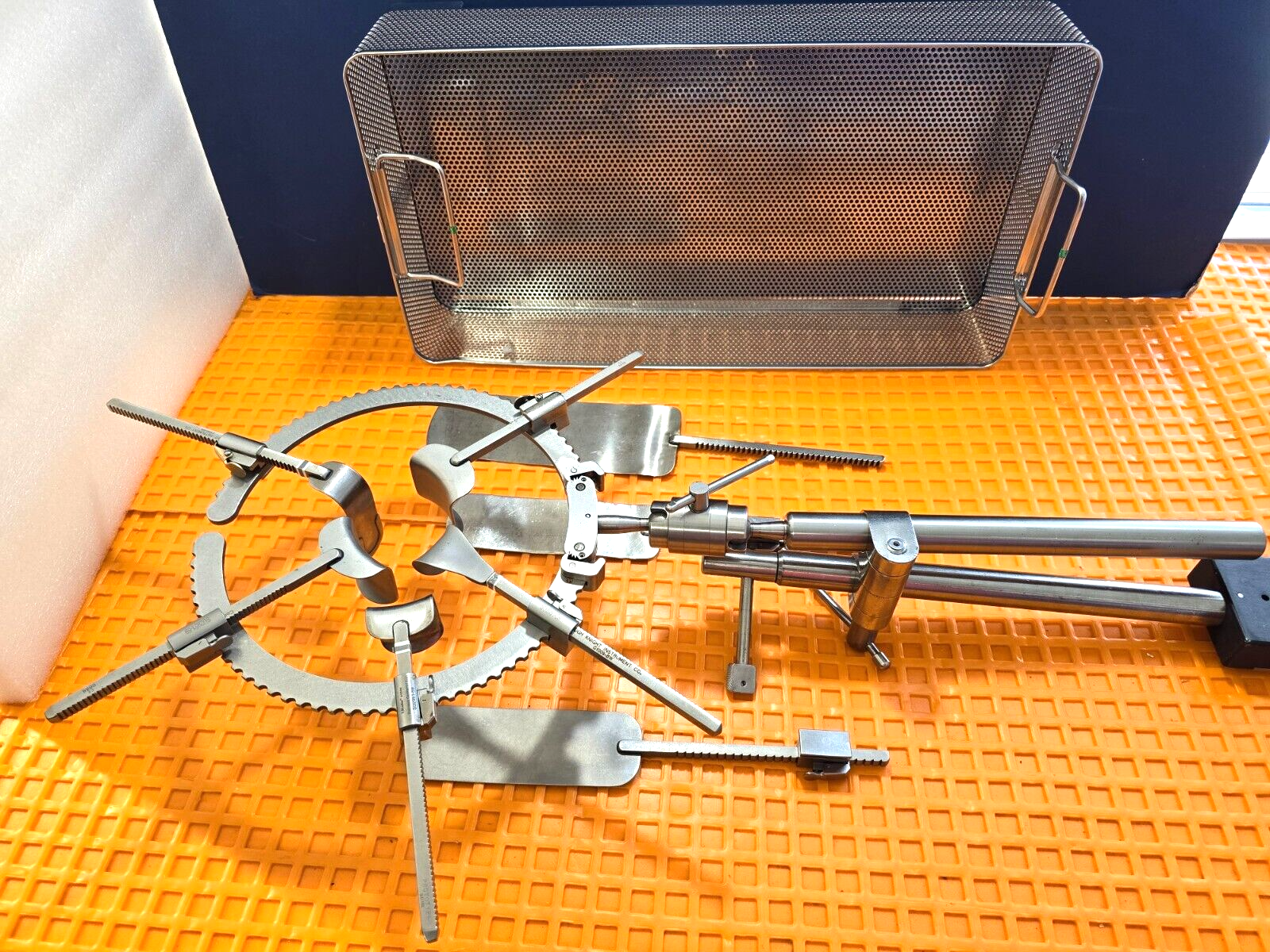 Codman Book Walter Retractor Set Arm with Post Holder Clamp & Tray