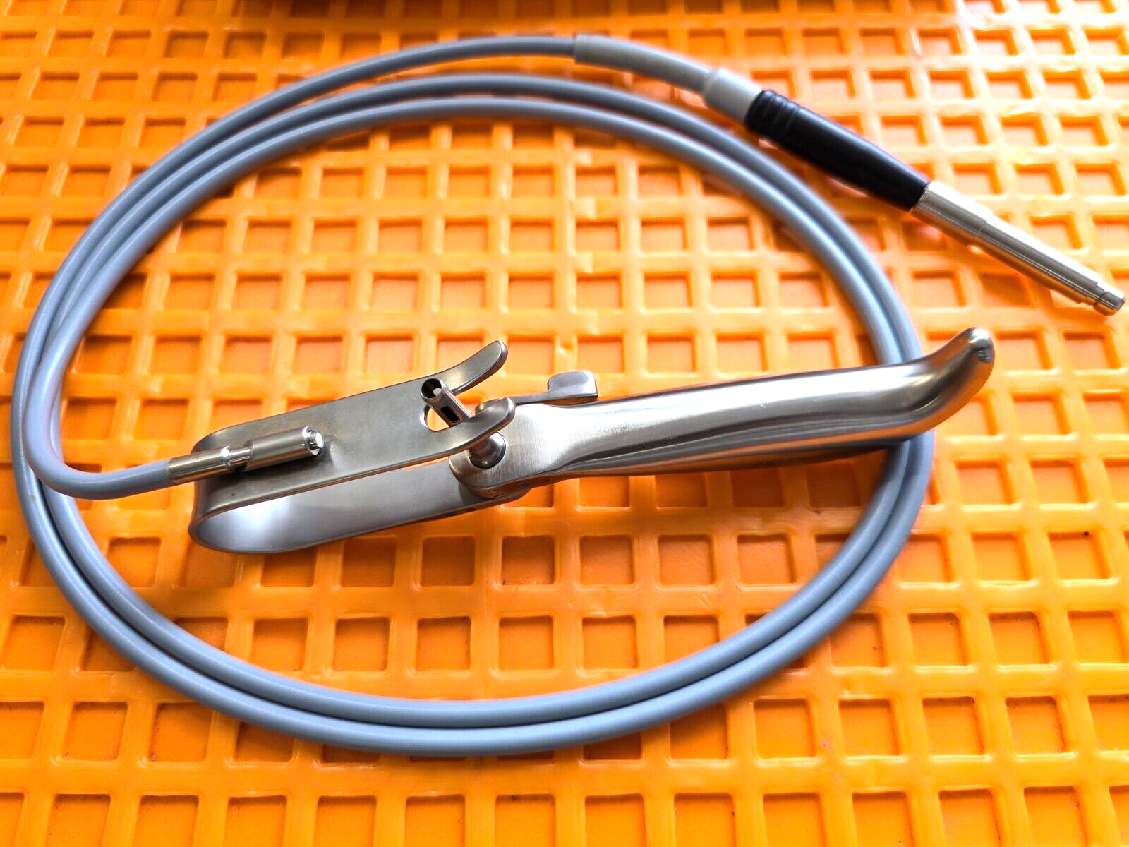 Stryker Mandible Instruments with Fiber Optic Cable 5mm x 3 m x 10ft