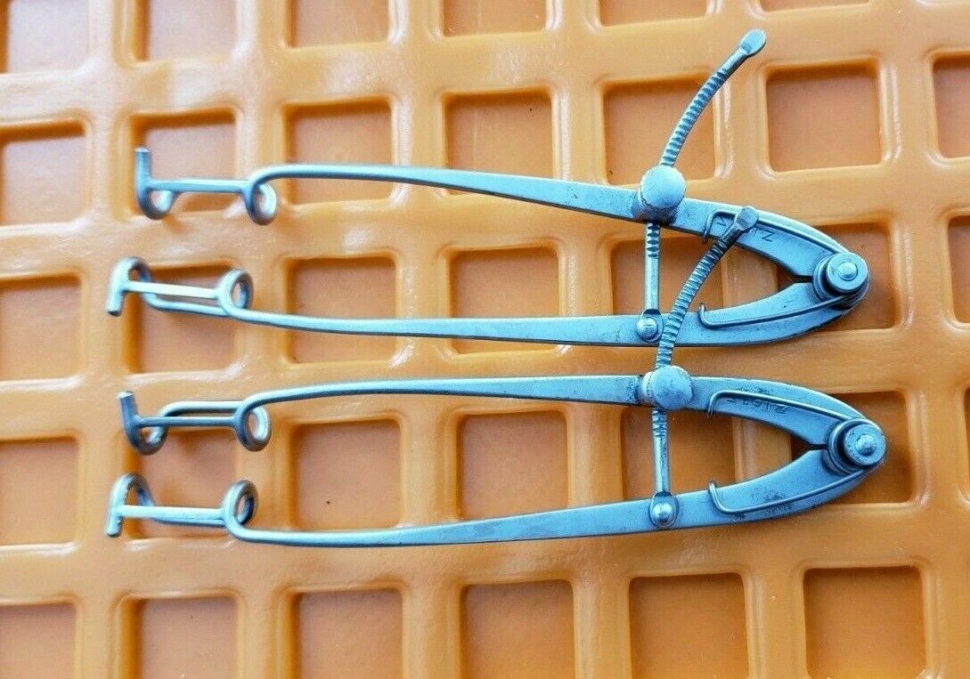 Storz Surgical Ophthalmic Clark Eye Speculum with Adjustable Screw.