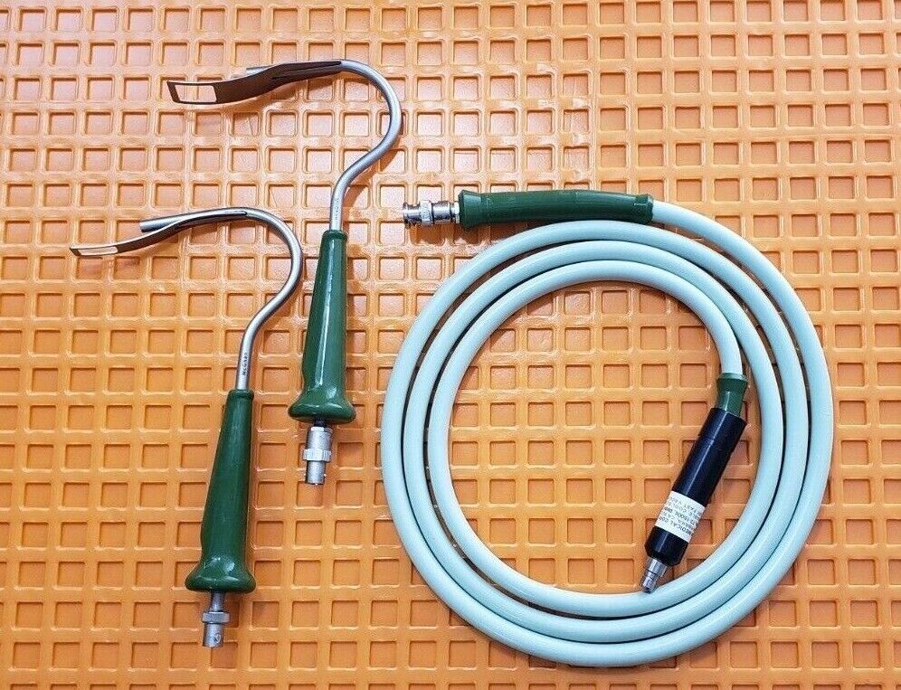 McGhan Surgical Fiber Optic Breast Retractor Set of 2 with Fiber Optic Cable