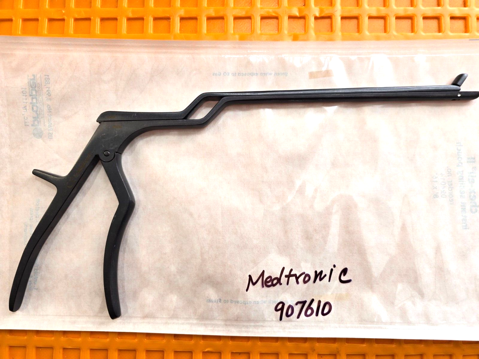 Medtronic Sofamor Neuro Bayonet Kerrison Rongeurs 8mm Jaws Black