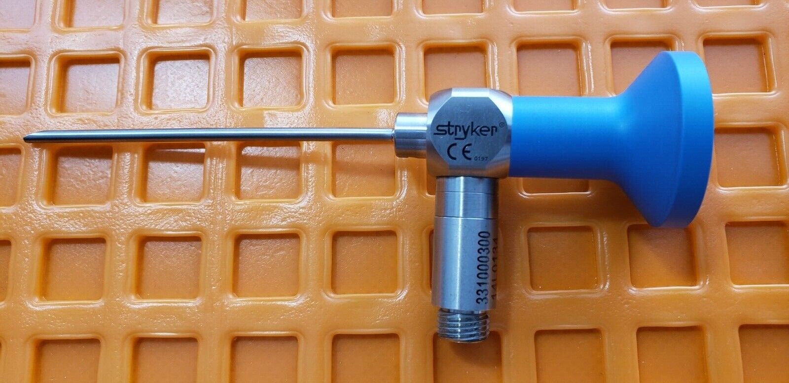 Stryker 502-243-070 Small Joint Arthroscope 2.7mm x 70° W-Tray Autoclave