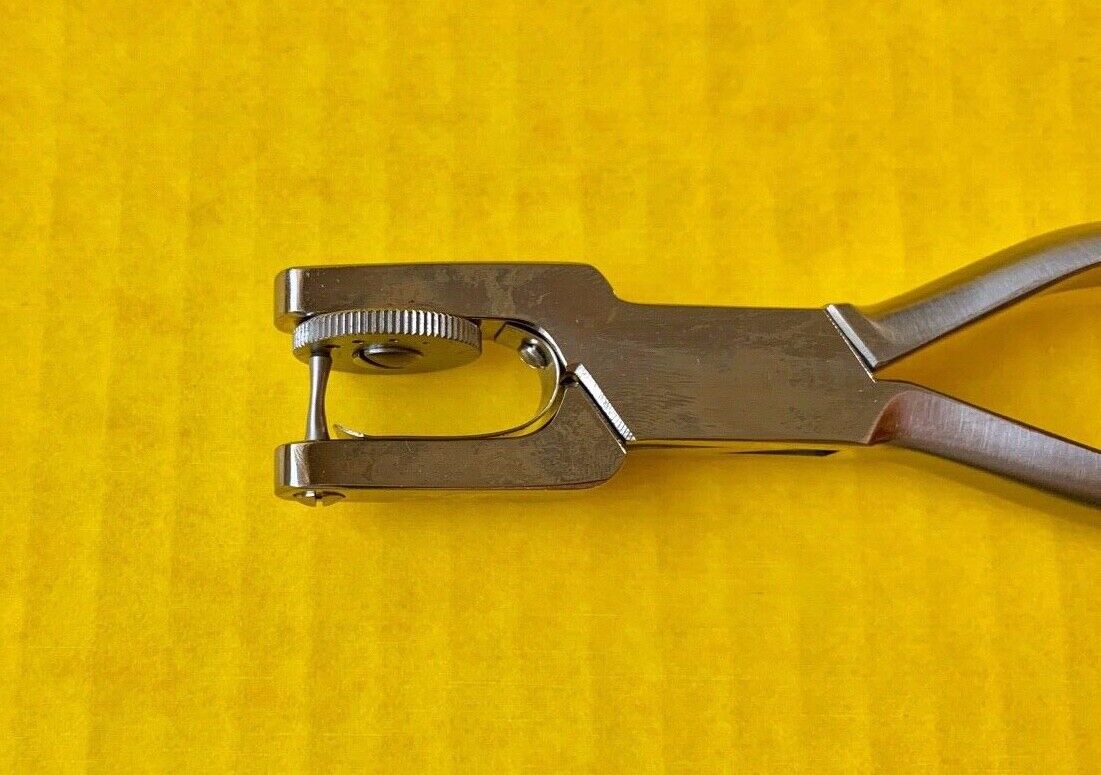 HealthCo Dental Ainsworth Rubber Dam Punch REF: 02-93