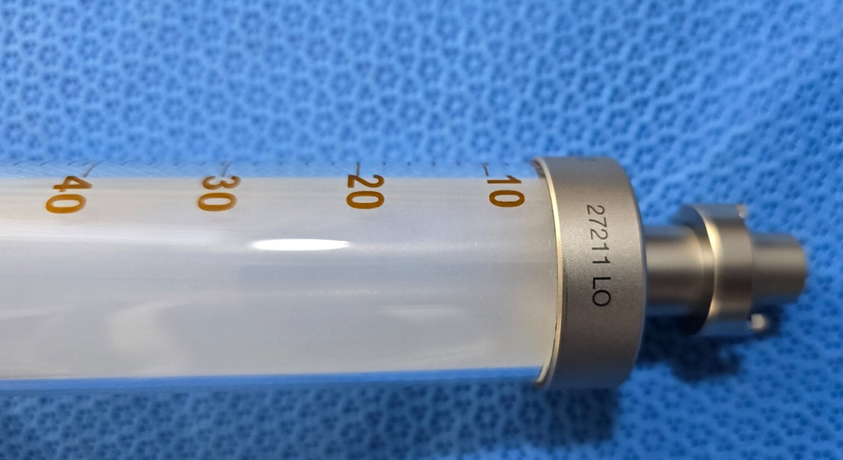 Karl Storz 27211 L0 Surgical Toomey Syringe 50CC. (GERMANY)