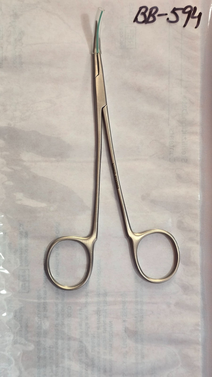 XOMED Surgical McCabe facial Forceps Angled 14mm smooth Jaws 5.5"