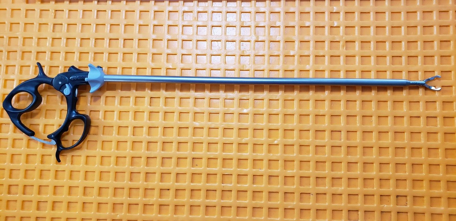R.Wolf 8397902 Laparoscopic Anvil Grasping Forceps 10mmx43cm Double Action