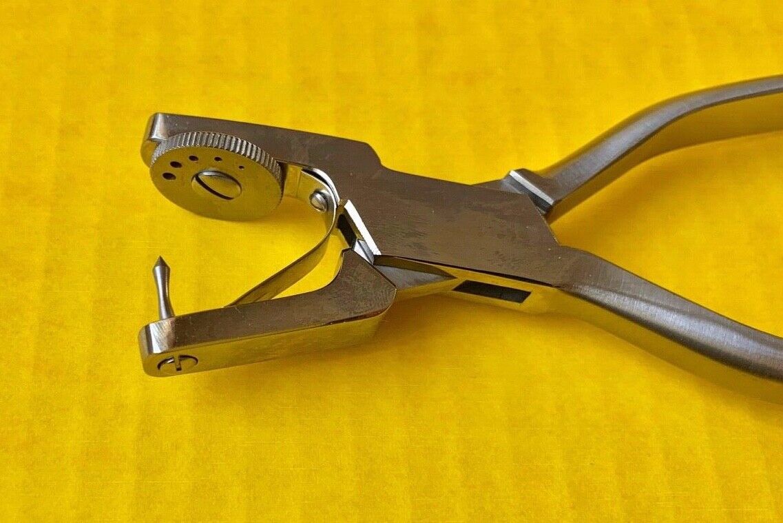 HealthCo Dental Ainsworth Rubber Dam Punch REF: 02-93