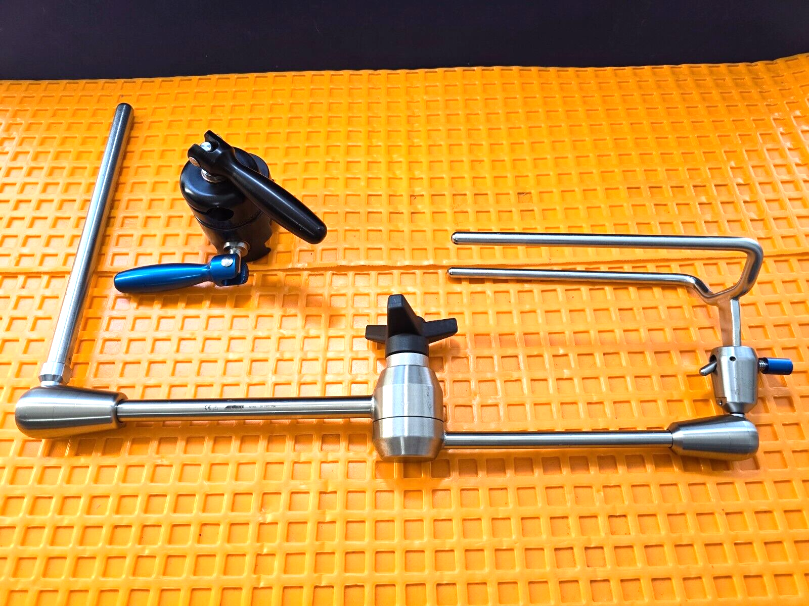 TSI Phantom ML Angled Table Mounted Arm Quick Connect with Automated Rail Clamp
