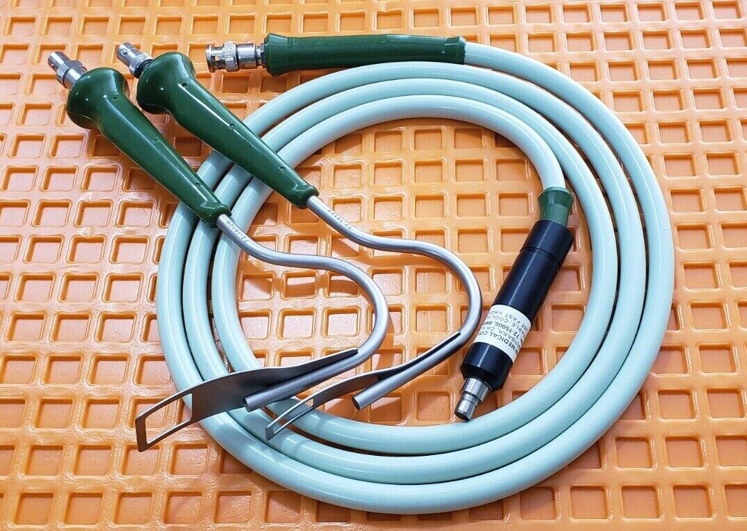 McGhan Surgical Fiber Optic Breast Retractor Set of 2 with Fiber Optic Cable