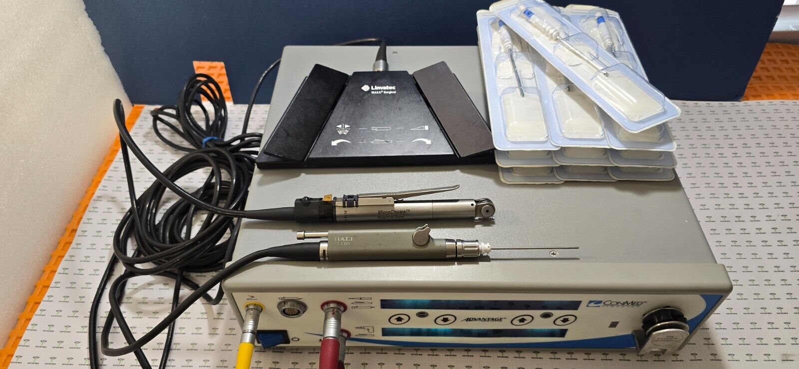 Conmed Linvatec D3000 Drive System With Foot switch & 2 Hand Pieces