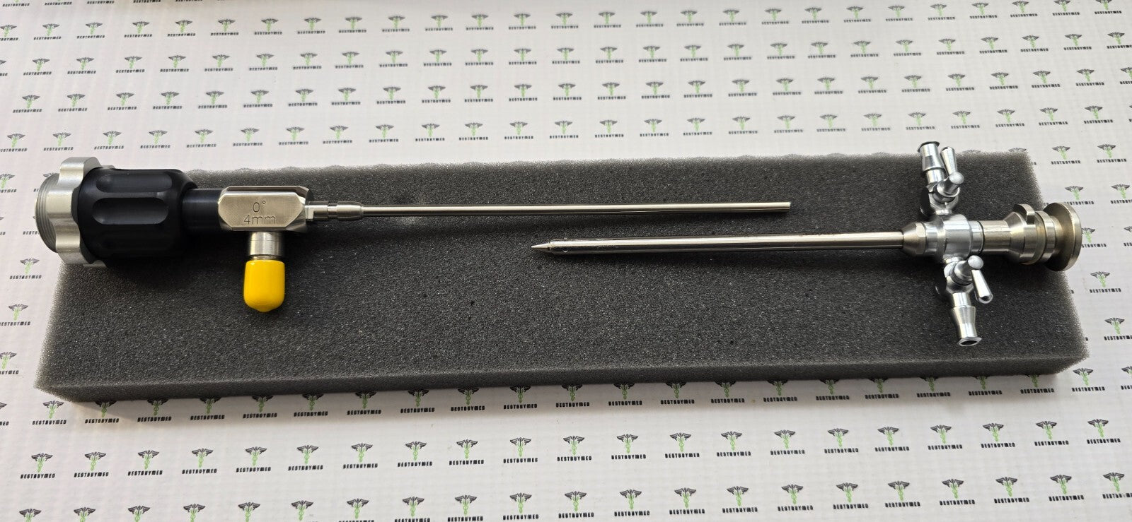 Stryker Arthroscope 4.0mm x 0° Non-Autoclavable C-Mount with Sheath