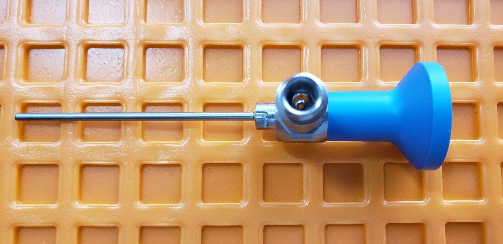 Stryker 502-243-070 Small Joint Arthroscope 2.7mm x 70° W-Tray Autoclave