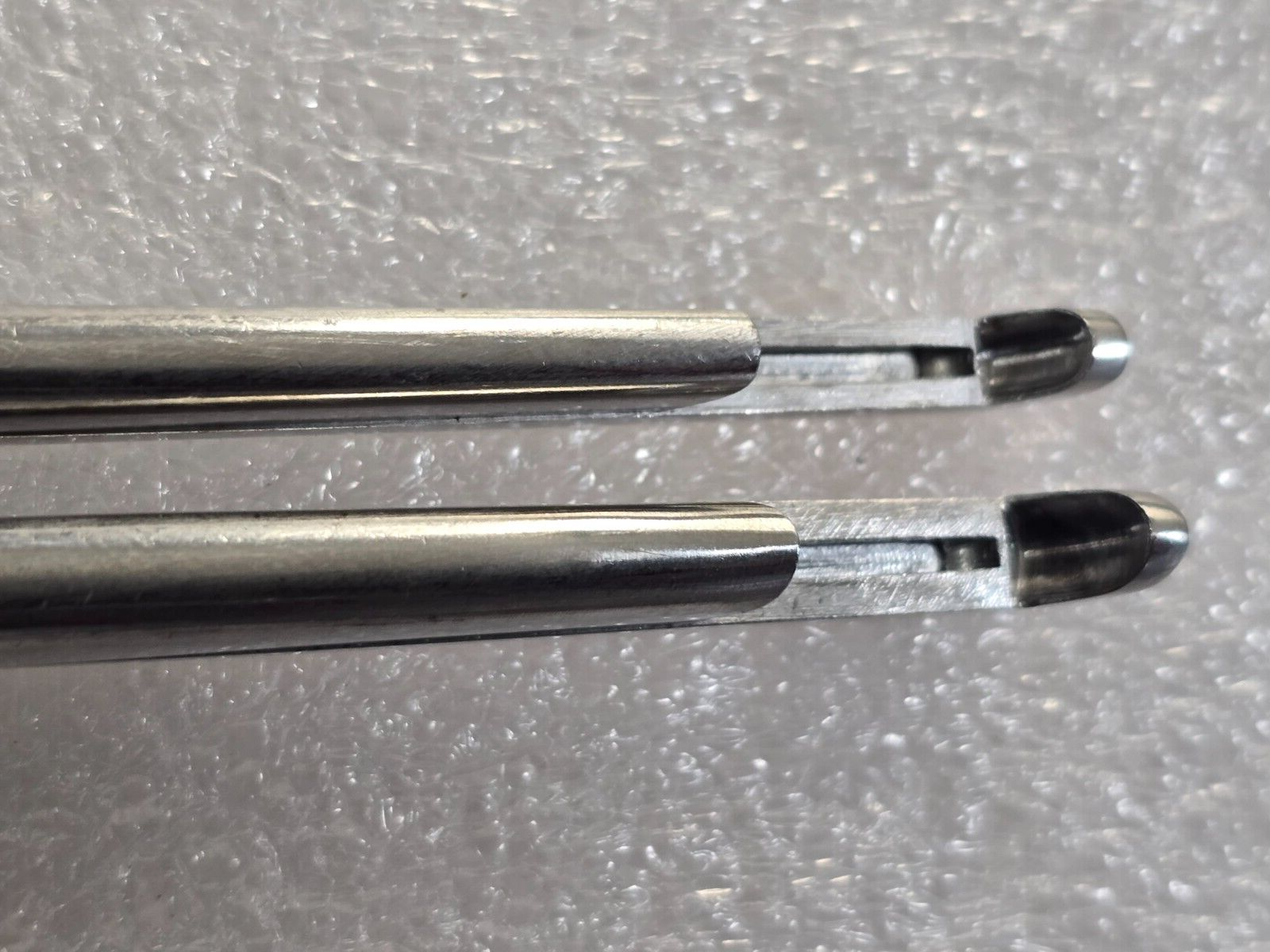 Ruggles R-1672,R1673 Orthopedic Kerrison Rongeurs 4,5mm Up 7" x40 Degree