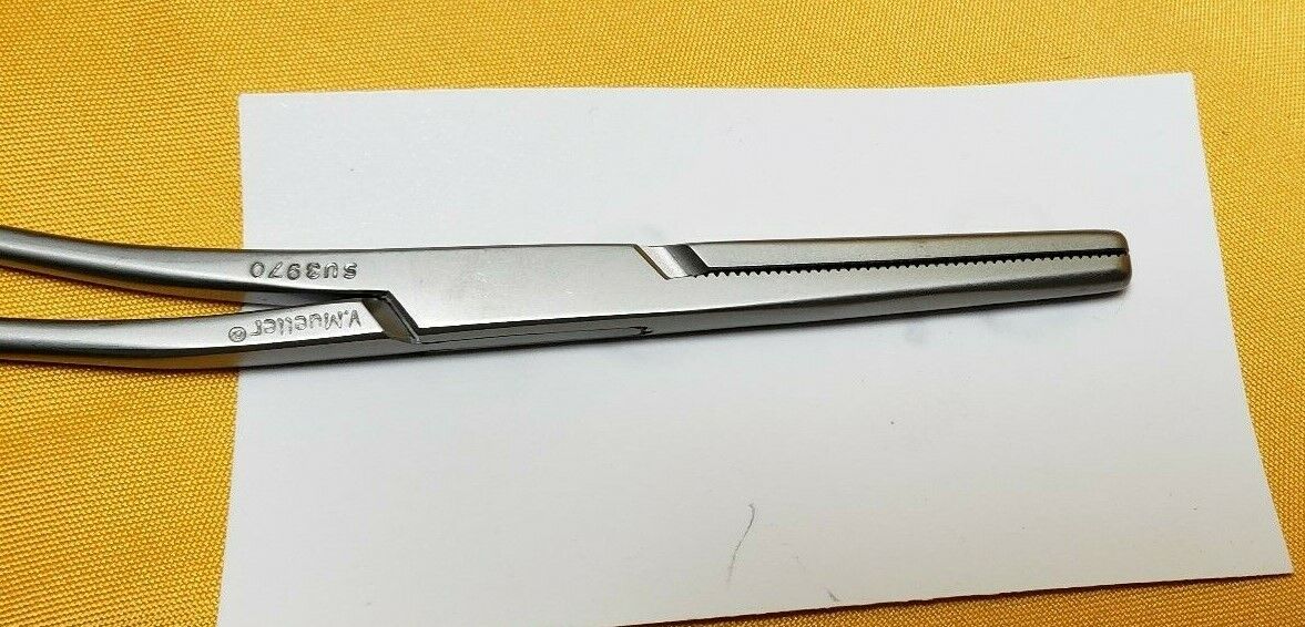 V. Mueller SU3970 Surgical MASTIN Muscle Clamp 6.5" Curved Shanks