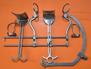 V.Mueller SU 3062 Surgical Balfour Abdominal Retractor W-Blades & SU3012 Arm