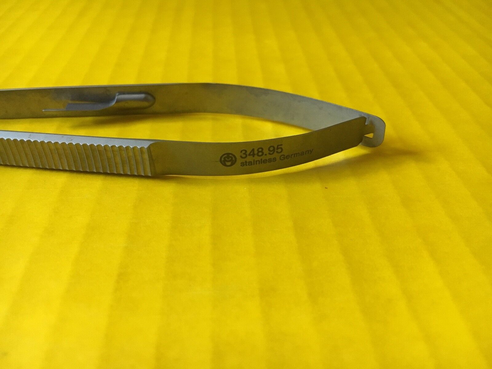 Swiss Surgical Screw Holding Forceps 7" REF: 348.95
