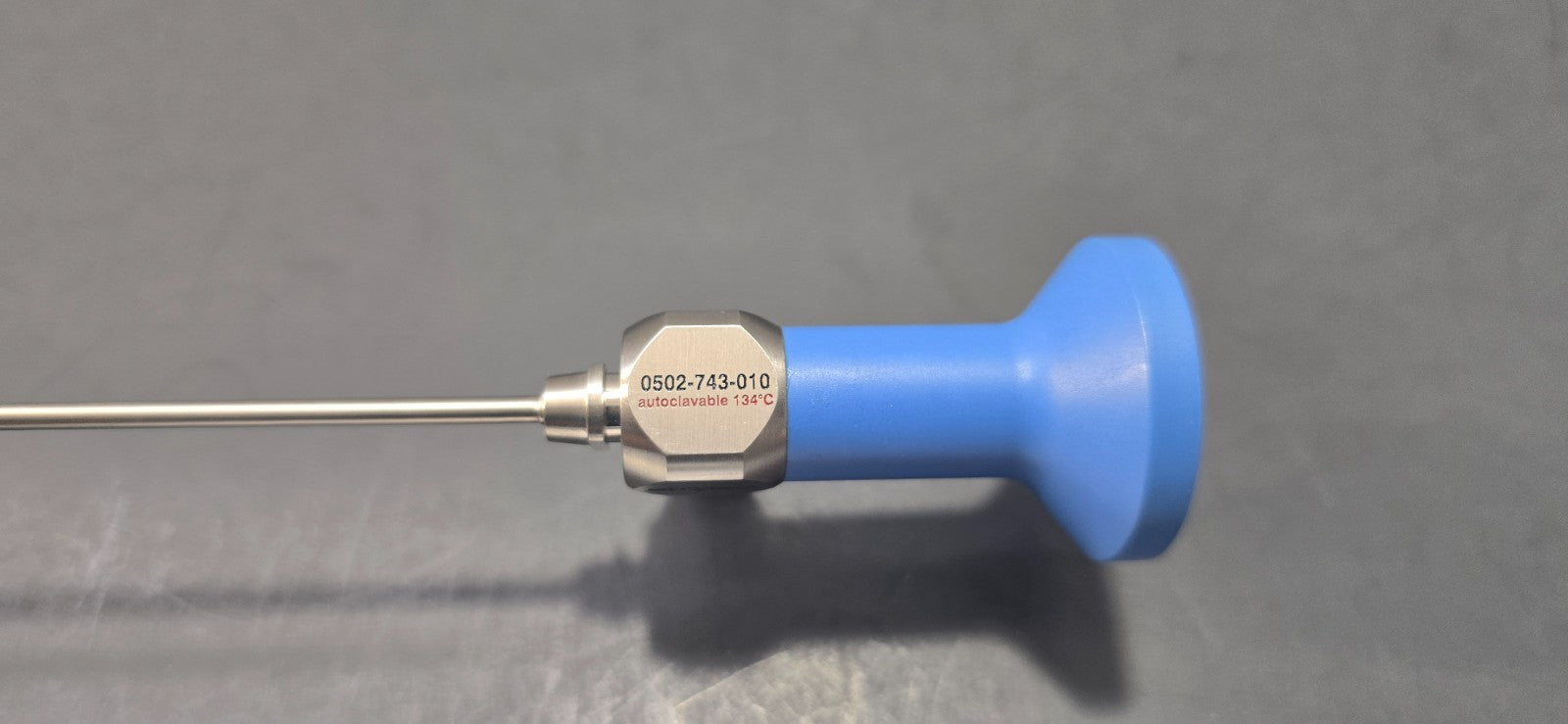 Stryker 2.7mm x 0° x 28cm Telescope with Fiber Optic Cable.