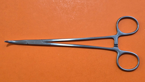 Pilling 34-2583 Surgical Sawtell Forceps 7 1/8" Curved Serrated Jaw