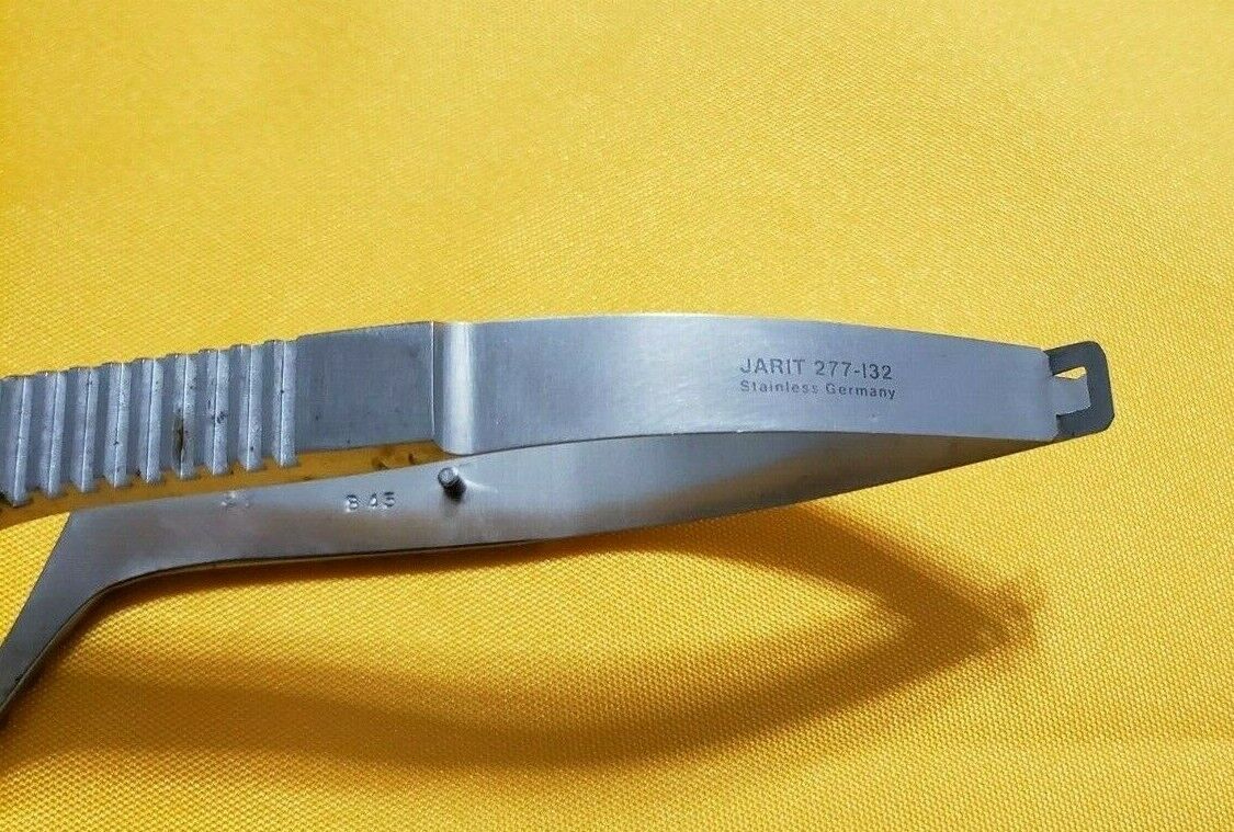 Jarit  277-132 Surgical Jacobson Scissors 7 1/4" Angled on the side 10mm Blade