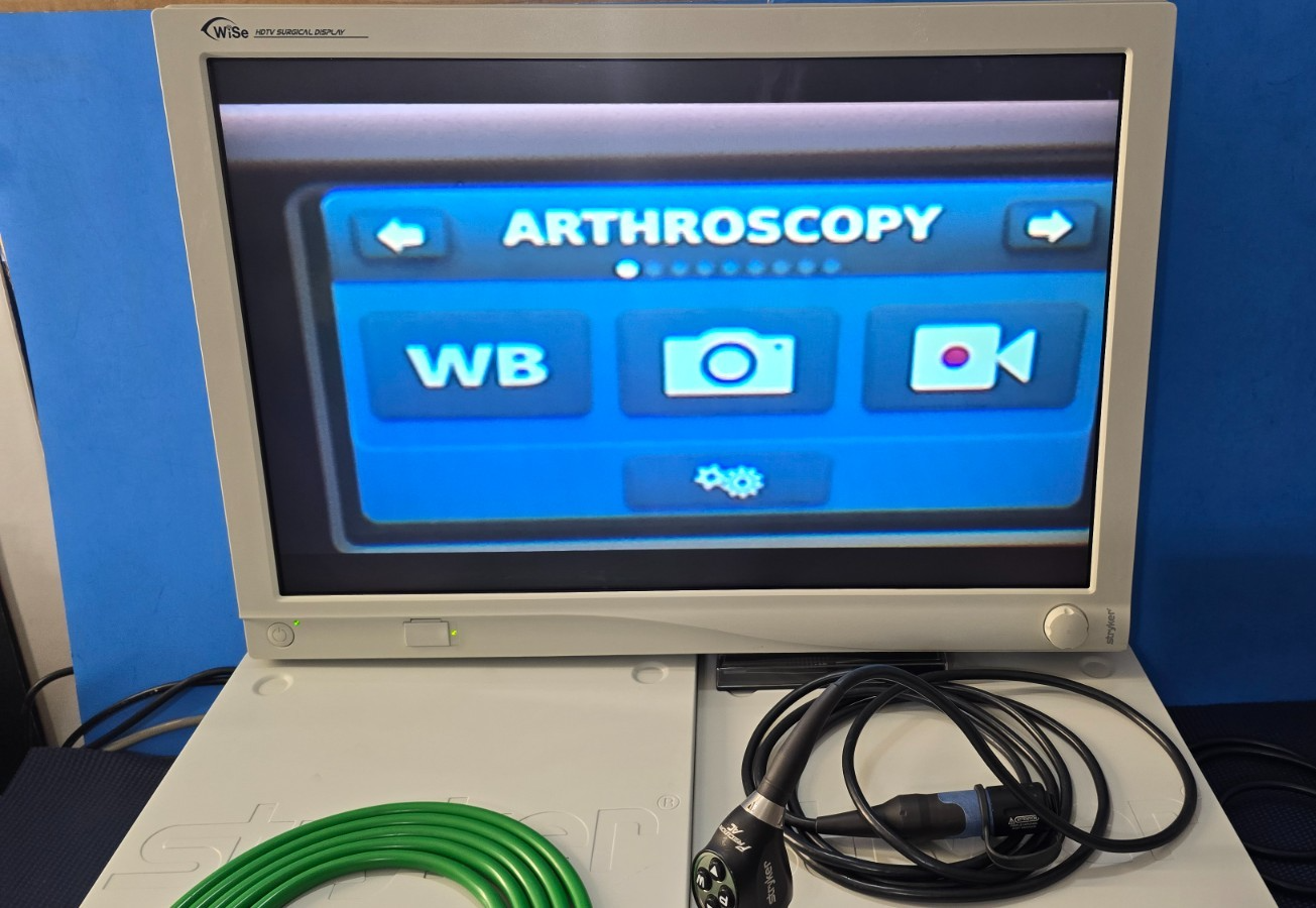 Stryker Precision AC Camera System ,LI0 Light Source Green Cable, WiSe Monitor