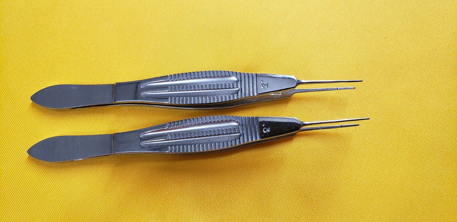Storz E1797 Ophthalmic Castroviejo Suturing Forceps 0.3mm Tip