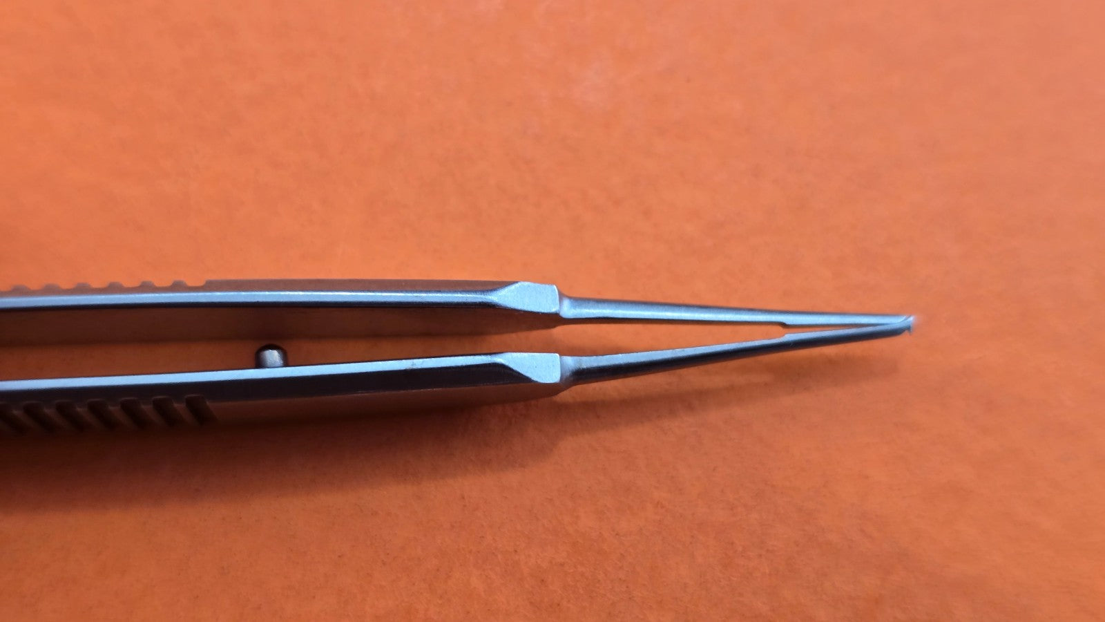 Miltex 18-952 Surgical Castroviejo Fixation Forceps 1x2 teeth straight